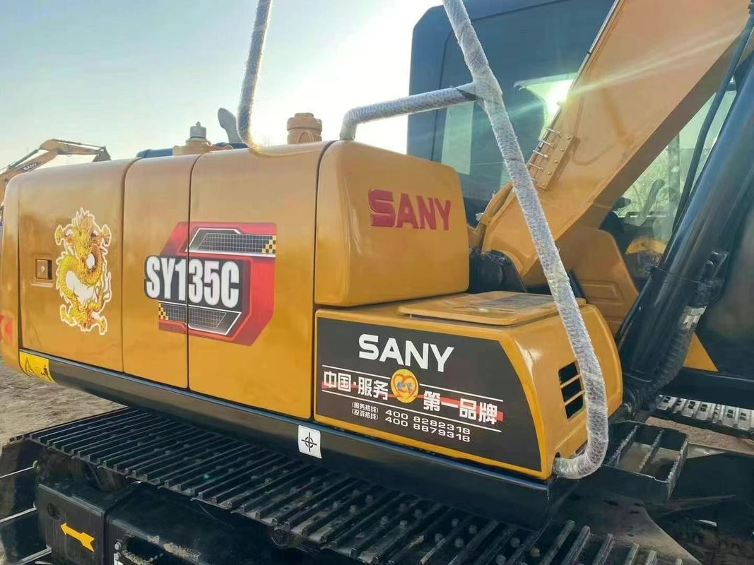 사용 된 SANY SY135C 13.5T 발굴기 전체 서비스 역사 건설 광업 지구 이동