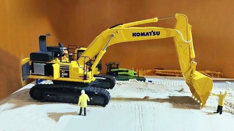 1/43 스케일 코마쓰 PC520LC-11M0 합금 주사형 발굴기 모델 - 라이선스 수집품