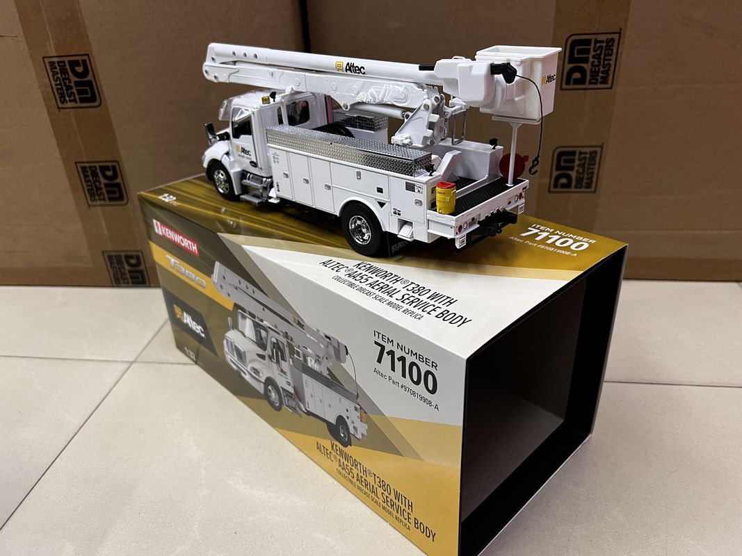 DM 1/32 Kenworth T380 항공 작업 플랫폼 트럭 합금 건설 차량 모델 71100